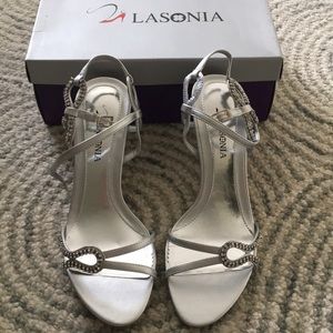 Dressy shoe silver bling